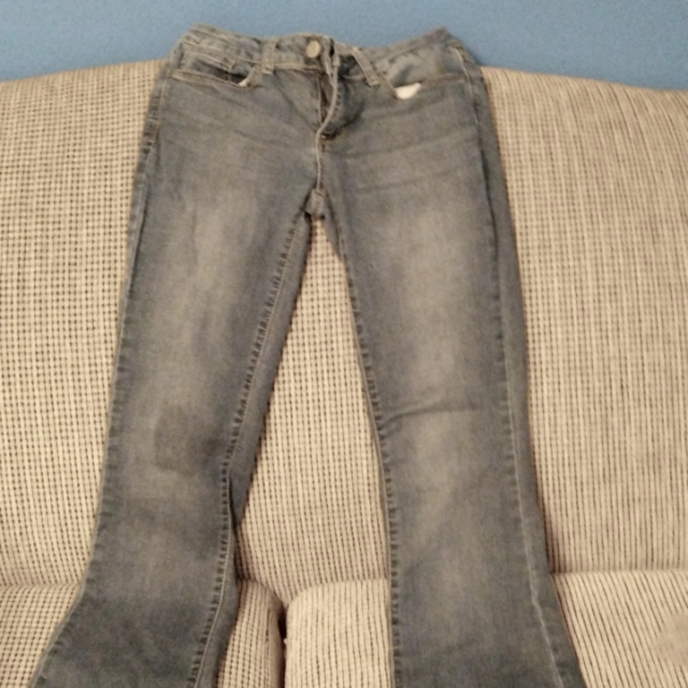 3 pair of women So jeans